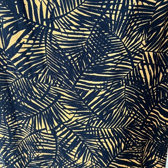 • Midi Dress • - Picture 3 of 8